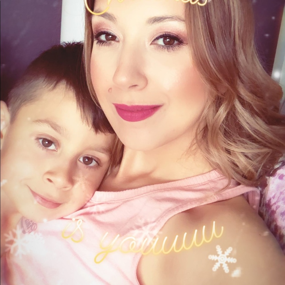 Meet your Posher, Ashley